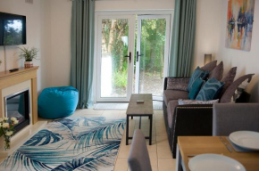 Mountain View Apartment - short drive to beaches